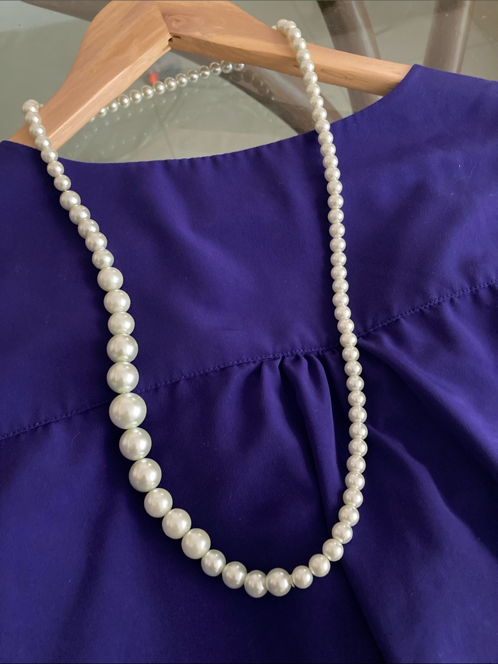 Lustrous White Pearl Strand Necklace for Women